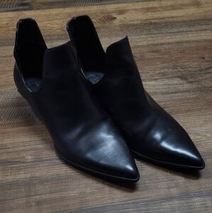 Zara pointy toe shoe 7